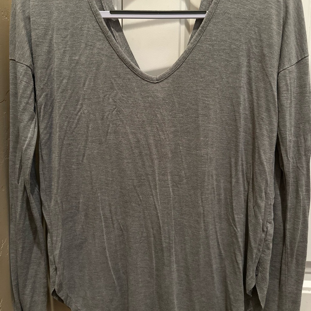 GAP Gray Relaxed Backless Long Sleeve Blouse